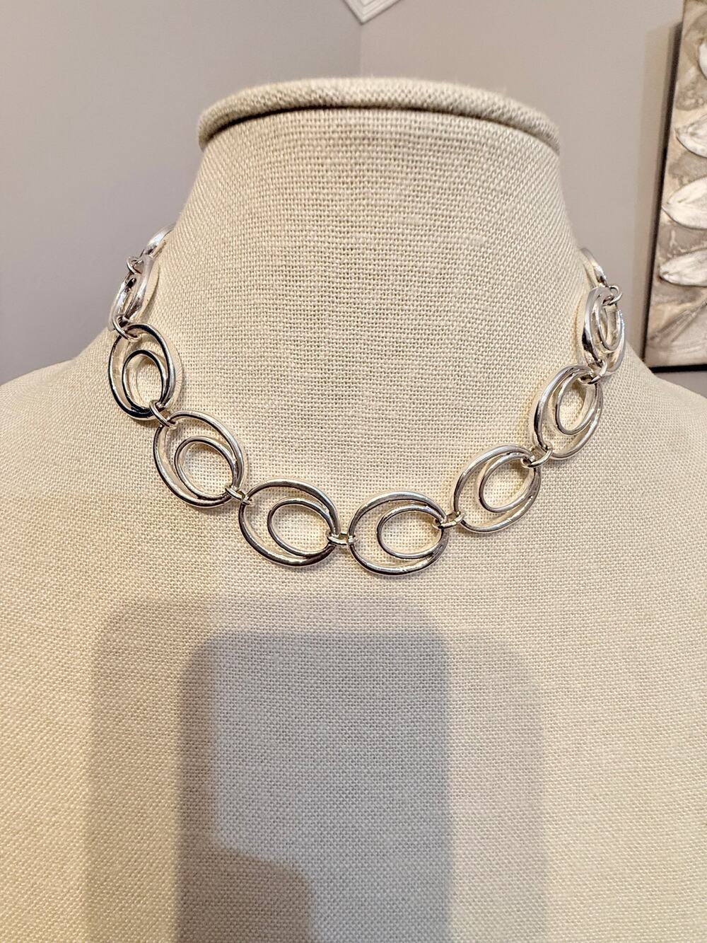 Vintage Silver Tone Double Oval Link Choker Necklace